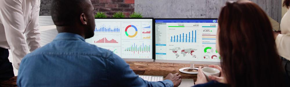 Workers using multiple screens